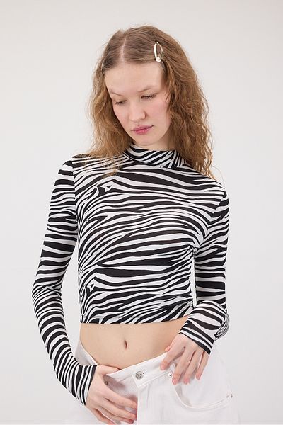 Addax Stand Collar Patterned Crop Blouse B1638-M11