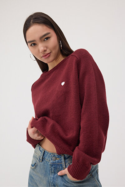 Addax Πλεκτό πουλόβερ με κεντημένη καρδιά με λαιμόκοψη K3420-C7