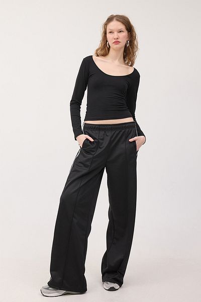 Addax Long Sleeve U-Neck Blouse - B1664-U8
