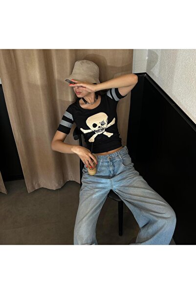 Köstebek Crop negru Harajuku Fashion Oldskull cu mânecă scurtă
