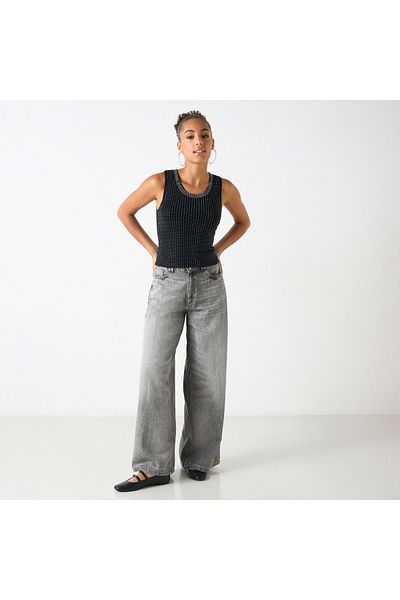 2Xtremz Embellished Sleeveless Tank Top With Round Neck