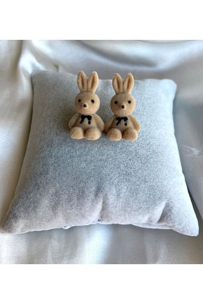 LUZ Beige Plush Rabbit Earrings