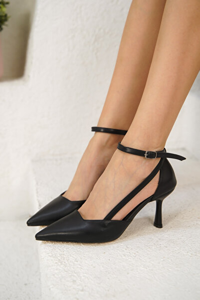 Diardi حذاء نسائي بكعب أسود اللون مزين بالدانتيل