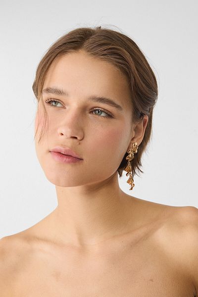 Stradivarius Maxi flower earrings