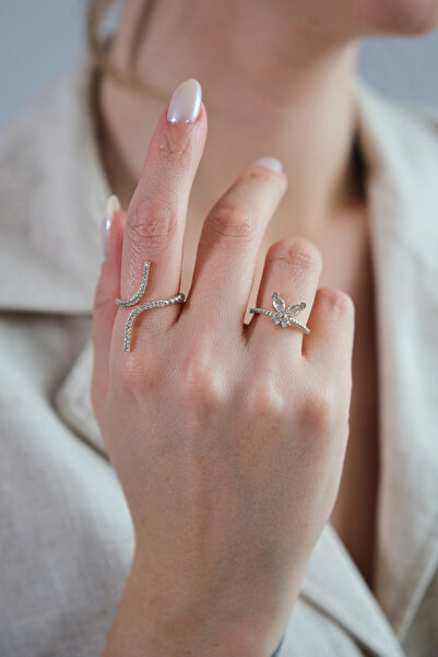 AURRARİ طقم فضي مكون من 2 فراشة من حجر الزركون وخاتم أنيق