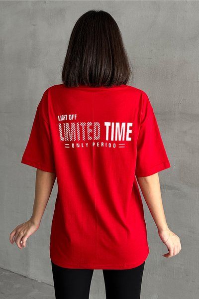 Stendhal Γυναικείο μπλουζάκι με κόκκινο εμπριμέ με λαιμόκοψη μεγάλου μεγέθους