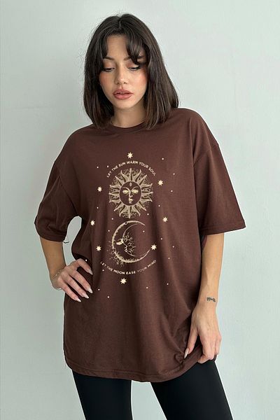 zunop Γυναικείο μπλουζάκι με στάμπα Astral με λαιμόκοψη σε καφέ χρώμα