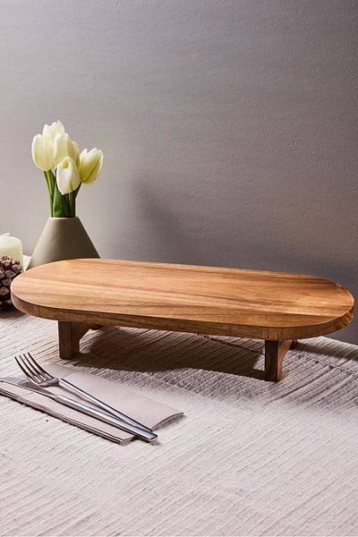 Perotti Morry Acacia Pedestal Presentation