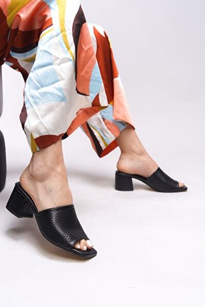 Riccon Janriara Women's Black Heeled Slippers - 0012128 Model