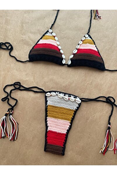 scyllastore طقم بيكيني مخطط بتصميم خاص من Odora مع إكسسوارات صدف