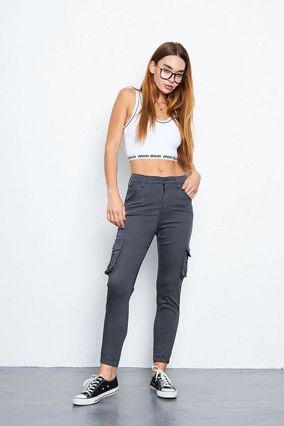 Oyga Jogger de damă, gri închis, cu picior elastic, cu buzunare cargo, pantaloni de damă din gabardină