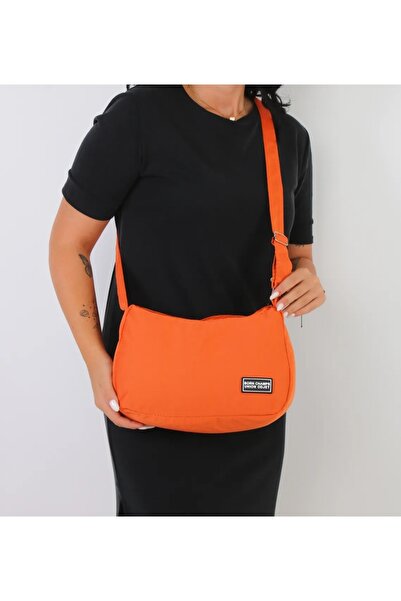 PASSTELL حقيبة كروس نسائية من القماش مع حزام كتف