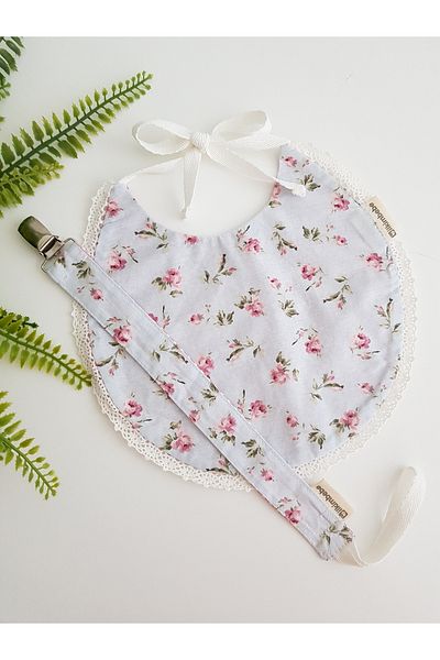 ilkimbebe Baby Bib and Pacifier Strap Set