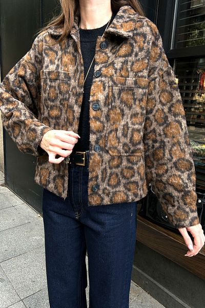 MAGARDE Jachetă scurtă cu imprimeu leopard - NEGRU