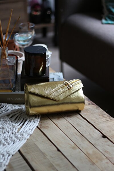 Moom Bag حقيبة يد نسائية بحزام مزدوج ذهبي اللون