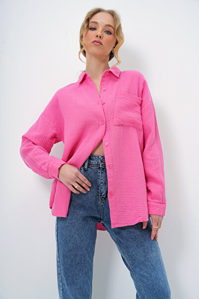 Trend Alaçatı Stili Kadın Pembe Tek Cepli Keten Görünümlü Oversize Dokuma Gömlek ALC-X13344