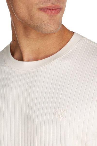 Calvin Klein Pánské žebrované strečové tričko s výstřihem – J30J 326149 Ybi