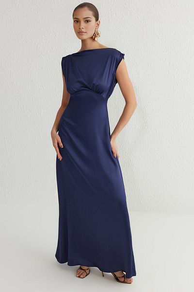 Trendyol Collection Marineblaues, schlichtes, gewebtes Satin-Maxi-Abendkleid und Heimkehrkleid TPRSS25AE00000