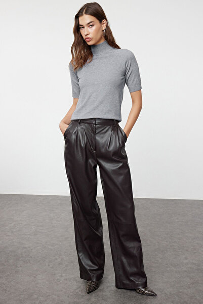 Trendyol Collection Μαλακή πλεκτή μπλούζα Premium με γκρι κουμπιά - Ειδικό νήμα TWOAW24BZ00005