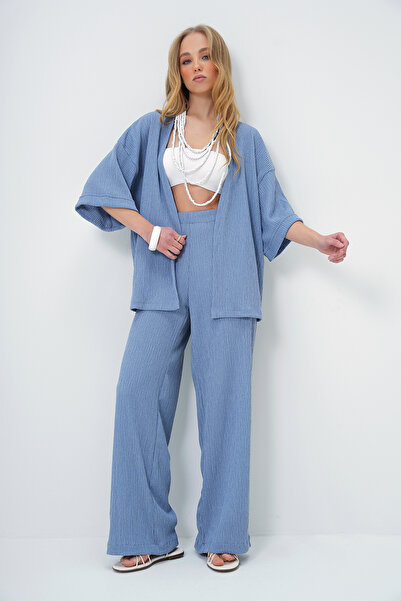 Trend Alaçatı Stili Dámská modrá sada letních kimon a kalhot s dvojitým rukávem ALC-X13466