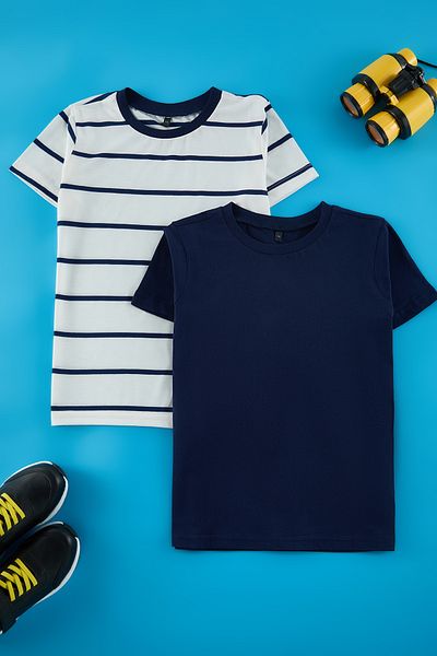 TRENDYOLKIDS Chlapecké pletené tričko Navy-Ecru Tkdss25Ts00025