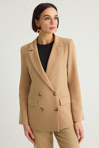 Trendyol Collection Nerzfarbene, normal gefütterte, gewebte Blazerjacke mit zweireihigem Verschluss TWOSS21CE0107