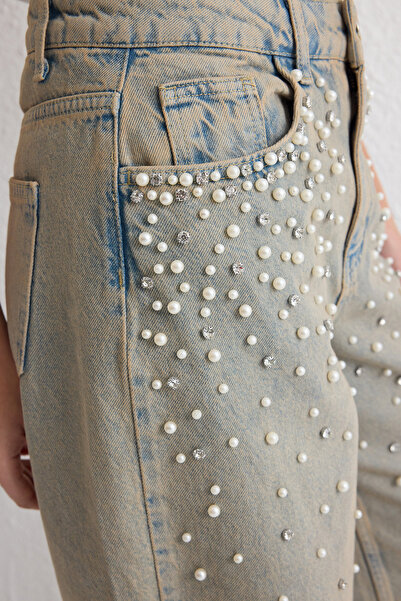 Trendyol Collection Modré perleťové detailní kamínky s pravidelným pasem Barrel Jeans Twoss25Je00028