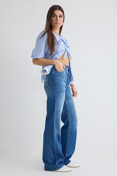 Trendyol Collection Blugi albaștri cu picioare largi - talie normală TWOSS25JE00056