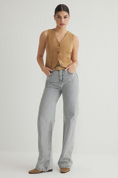 Trendyol Collection Graue Jeans mit hoher Taille und weitem Bein TWOSS23JE00083