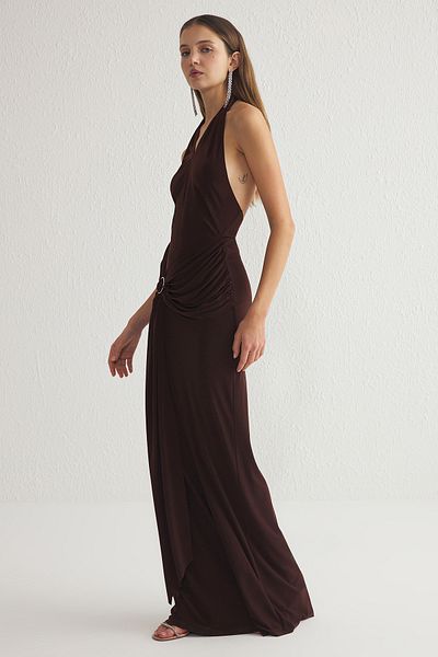 Trendyol Collection Braunes, gerades, schmal gestricktes, schickes Abendkleid und Heimkehrkleid TPRSS25AE00014