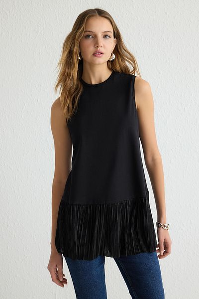 Trendyol Modest Schwarze Strickbluse mit Falten – ärmellos, TCTSS25UK00005