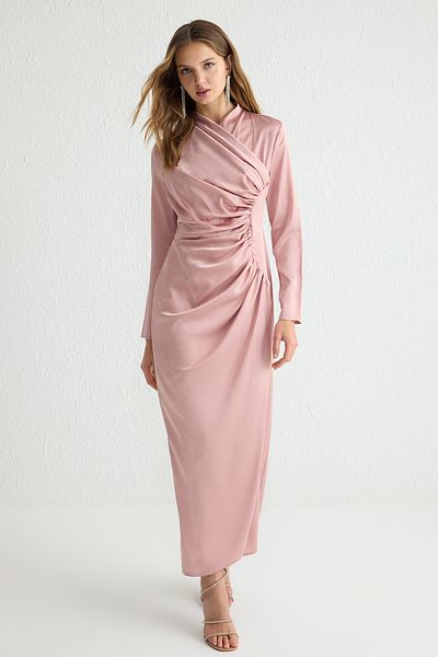 Trendyol Modest Detailliertes Abendkleid aus gewebtem Satin mit Pulverbesatz TCTSS24DB00037