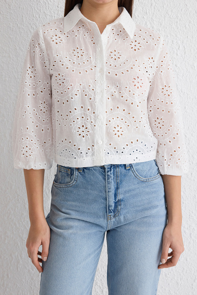 Trendyol Collection White Embroidery Fabric Regular Fit Woven Shirt Twoss25Go00032