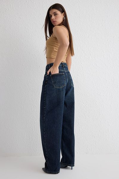 Trendyol Collection Sötétkék normál derekú gördülő farmernadrág TWOSS25JE00063