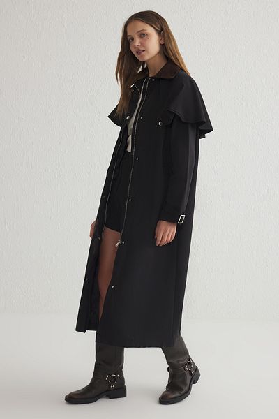 Trendyol Collection Černý oversize trenčkot Twoss25Tr00012