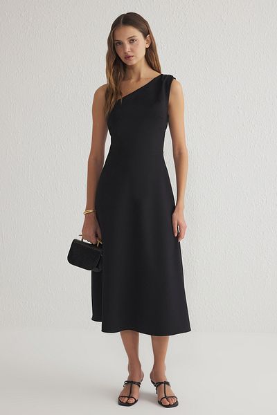 Trendyol Collection Černé hladké midi tkané šaty Twoss25El00273