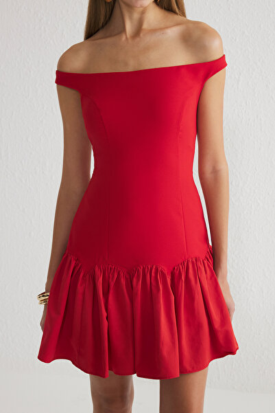 Trendyol Collection Piros derékra nyíló szőtt ruha TPRSS25EL00139