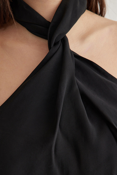 Trendyol Collection Černá modální ohlávka s krkem tkaná blůza Twoss25Bz00247