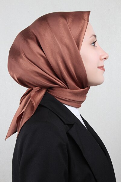 PİRAMİT Golden Jakar Eşarp 4135-15 Fondöten