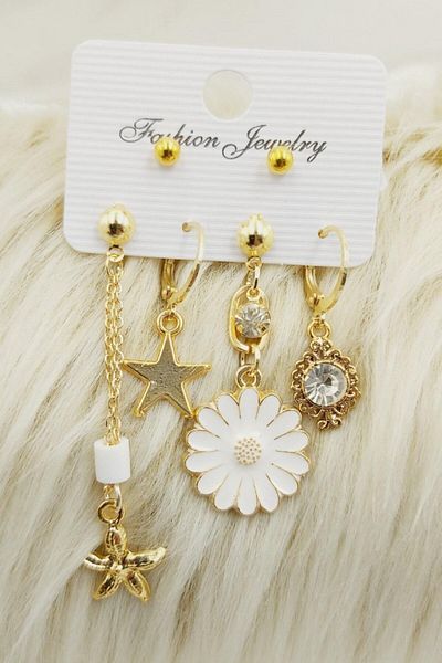 AKIN AKSESUAR HEDİYELİK Set of 6 Daisy Figured Gold Earrings