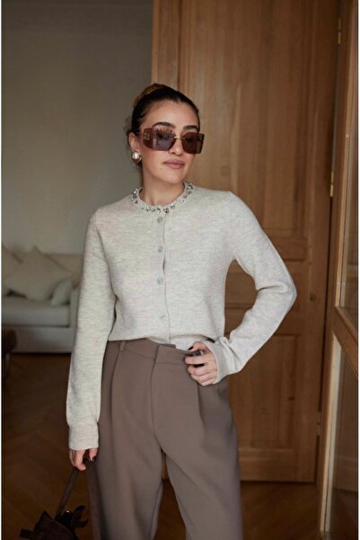 BRTC design Kadın Bej Yakası Taş İşlemeli Triko Hırka