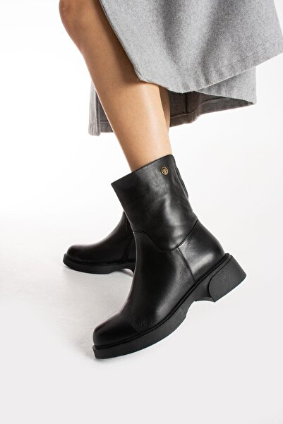 FOLLİNİ Cizme negre de damă din piele naturală