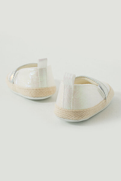 yummy kids First Step Anti-Slip Sole Comfortable Elastic Fringe Detailed Pre-Walking Girls Ballerina Baby Booties