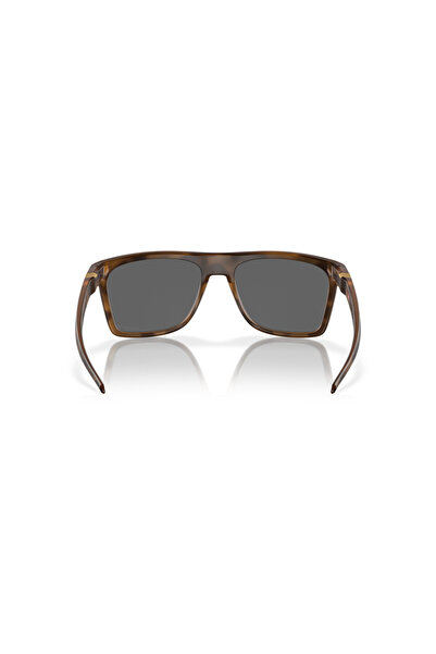 Oakley Sunglasses Man Rectangle Sunglasses- Oo 9100 - Lense Size:57mm - Matte Brown Tortoise
