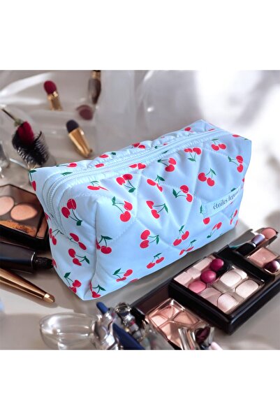 etoiles legend Quilted Toiletry Bag