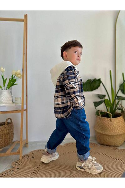 MİO Costum cămașă în carouri cu pălărie