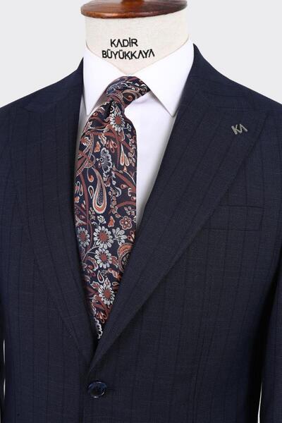 Kadir Büyükkaya Kırlangıç Yaka İki Düğmeli Erkek Takım Elbise-KAX1370S