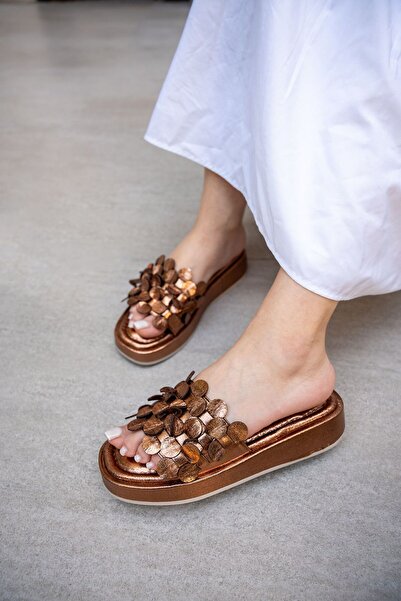 LAMİNTA Manje Bakır Püskül Detaylı 4cm özel Kalın Tabanlı Kadın Terlik