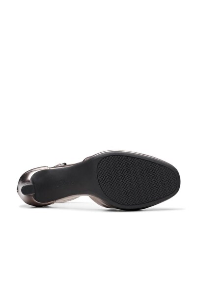 CLARKS Metallic Faux leather Sandals For Womens