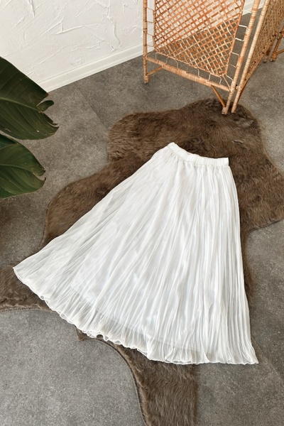 Poliyance Mono White Flared Skirt